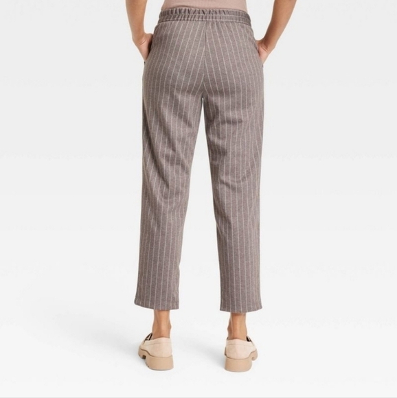 NWT! A New Day High-Rise Regular Fit Tapered Ankle Knit Pants 17-21” - Picture 3 of 4